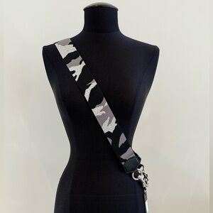 NWT Marc Jacobs adjustable strap